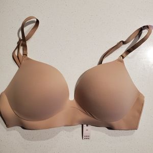 34C VS Freedom Cloud Wireless Push Up Bra
